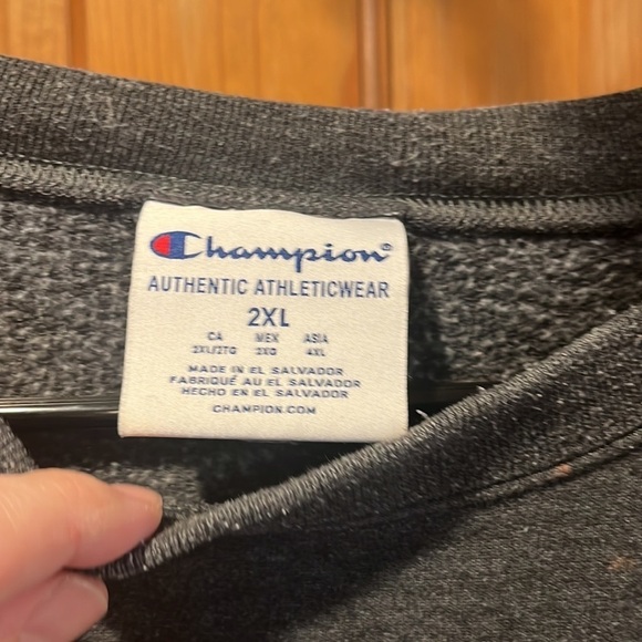 Champions men sweatshirt size 2XL. - Picture 2 of 5